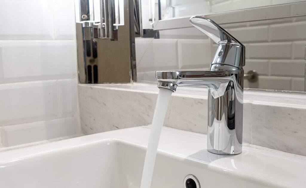 faucet fixture installation